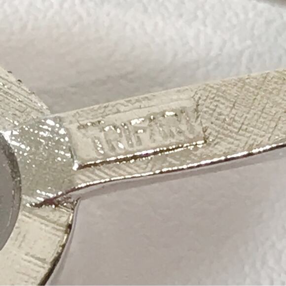 Rare Vintage Crown Trifari Open Double Circle Bar Pin Clear Rhinestone Silver T - Picture 10 of 13